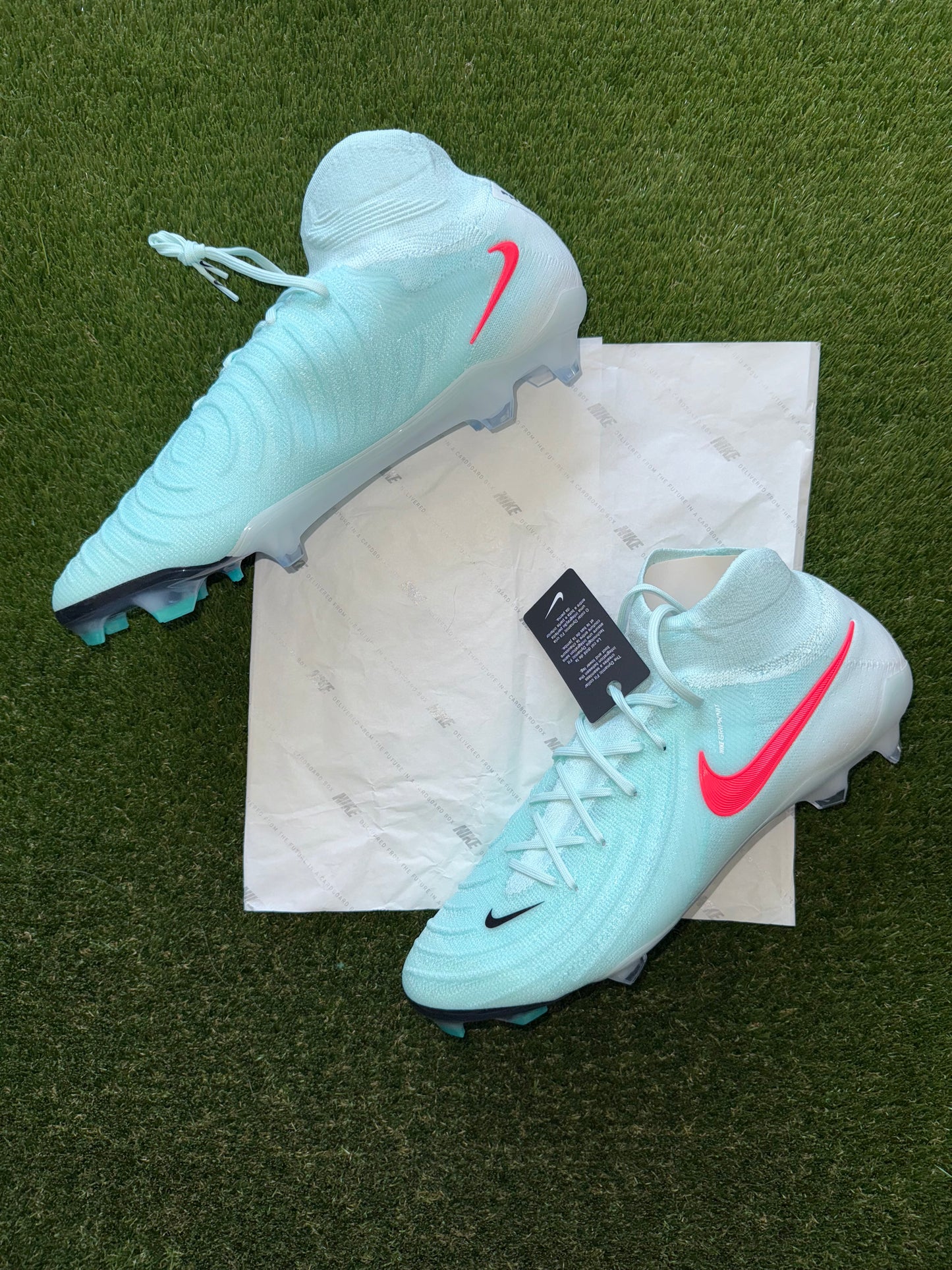 Nike Phantom Luna II Elite FG Mint/Atomic Red