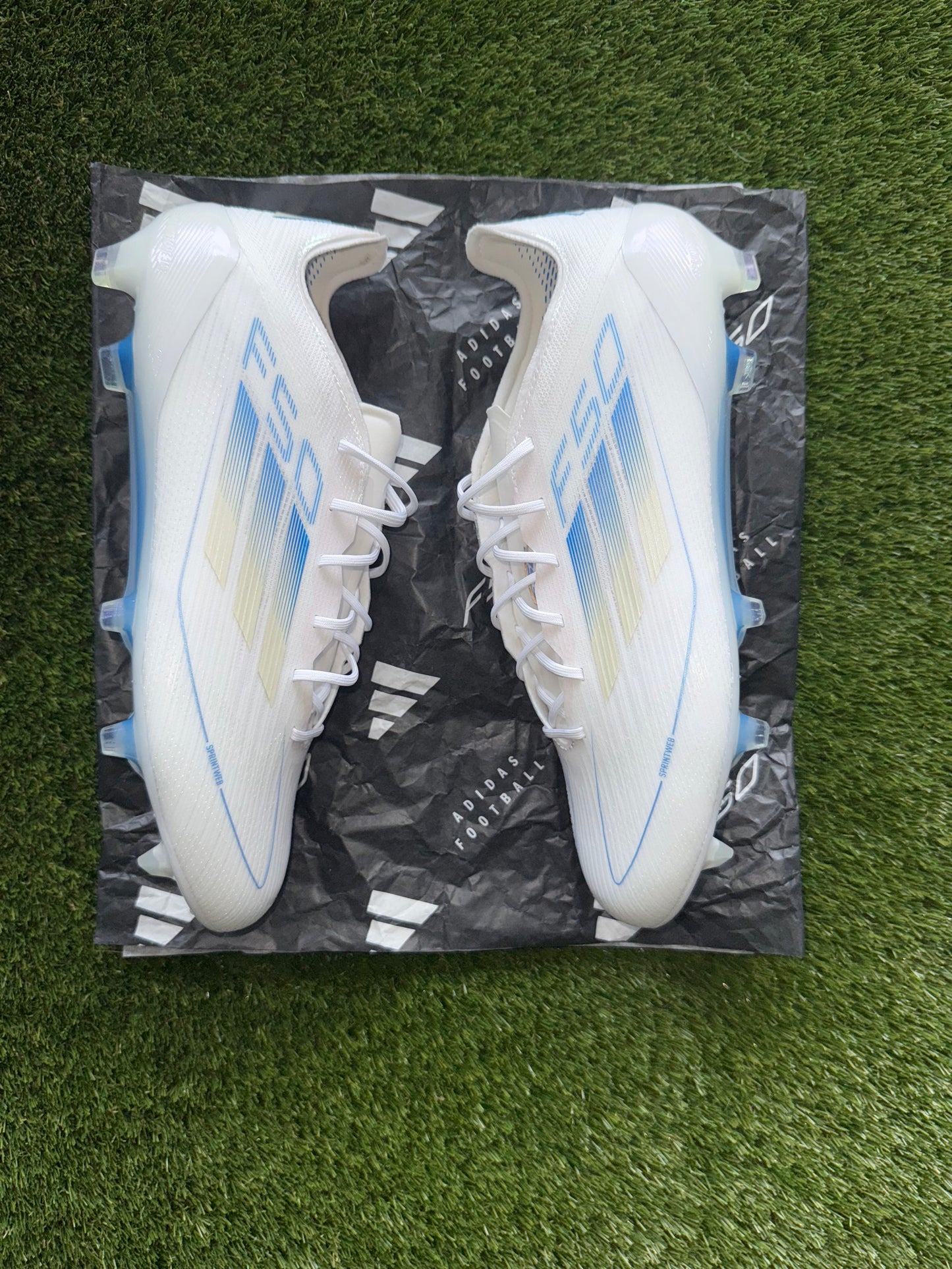 Adidas F50 Elite FG Polar Pack White/Blue Laced